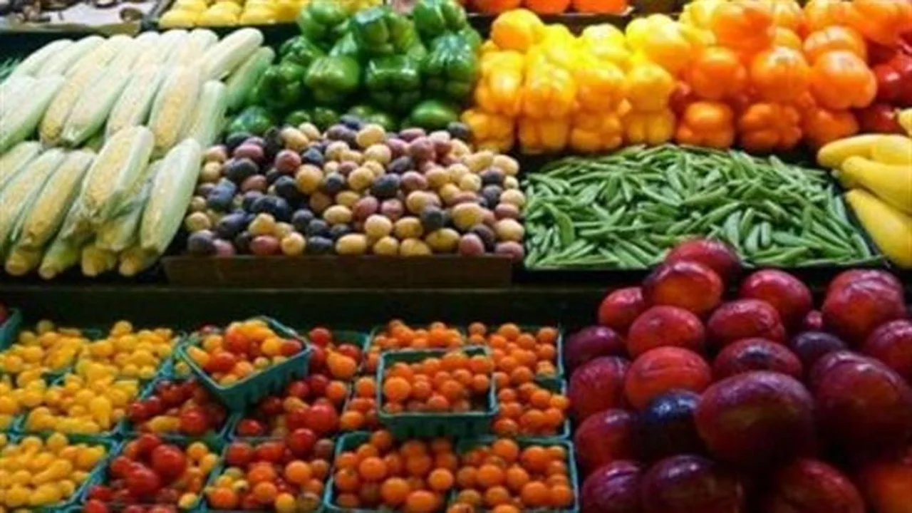 أسعار الفاكهة تتأرجح.. كيلو التفاح في مصر يصل إلى 40 جنيهًا